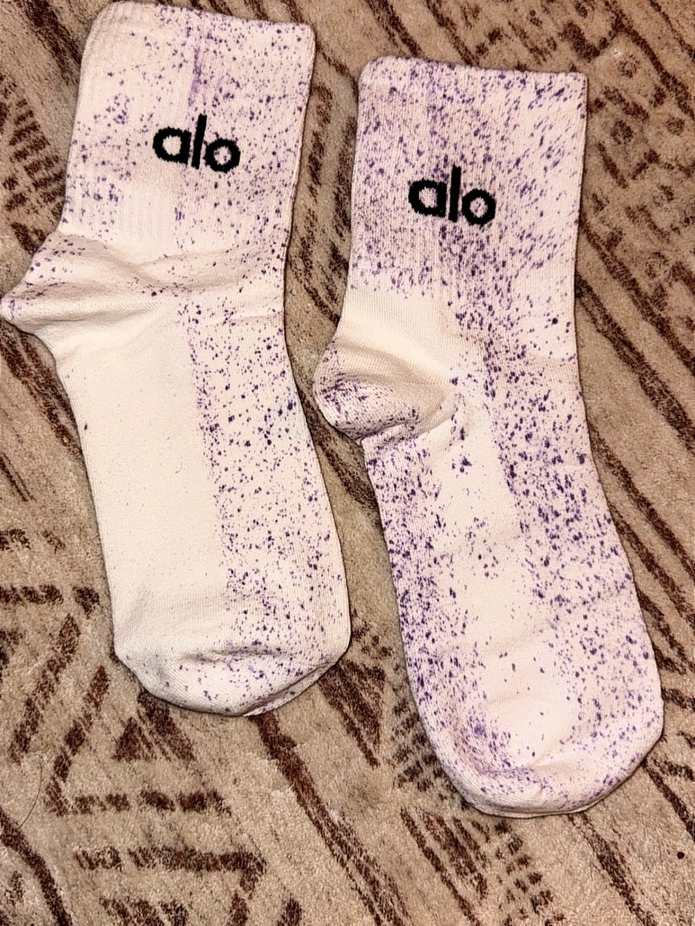 ALO Yoga White Crew Socks with Purple Speckle - Picture 5 of 6